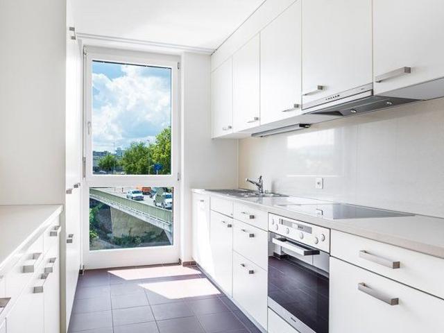3.5 Zimmer, 95 m², 2. Stock