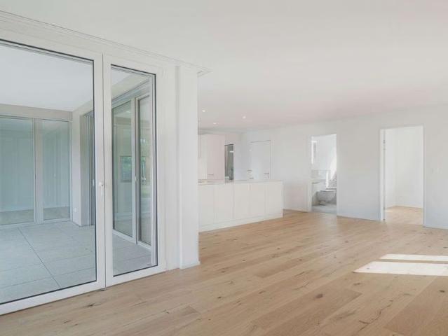 3.5 Zimmer, 96 m², EG