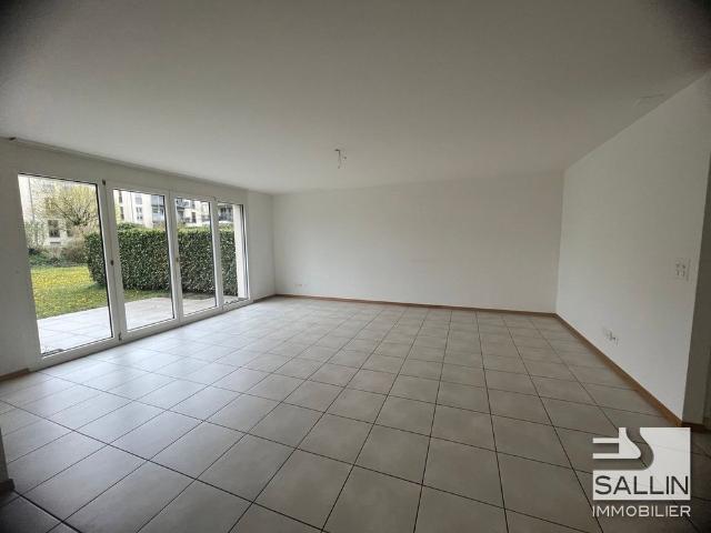 3.5 Zimmer, 97 m², EG