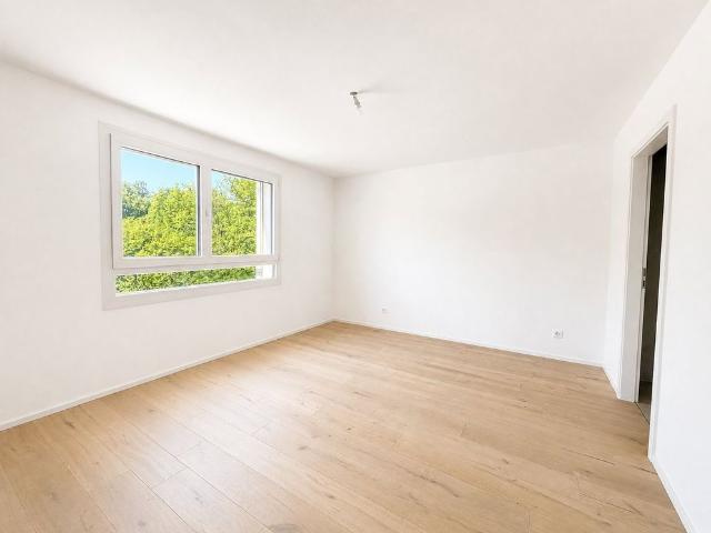 3.5 Zimmer, 97 m², EG