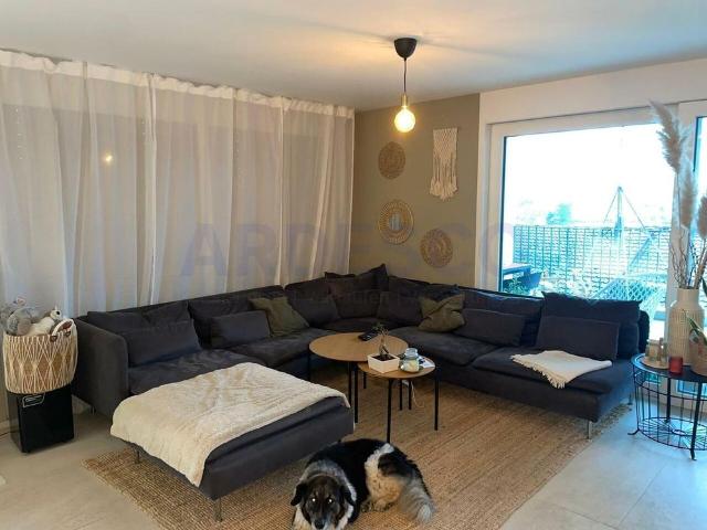 3.5 Zimmer, 97 m², EG