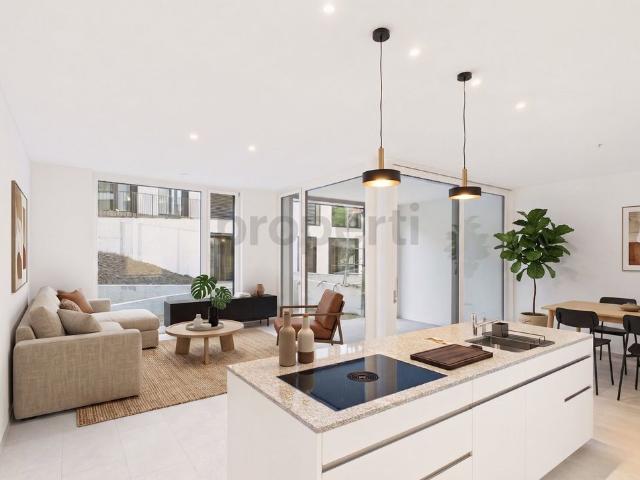 3.5 Zimmer, 98 m², EG