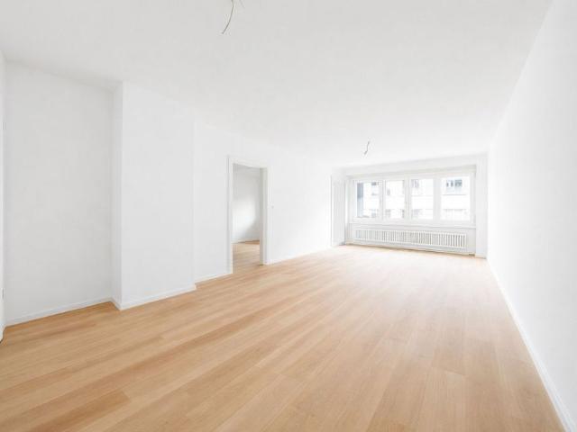 3.5 Zimmer, 90 m², 1. Stock