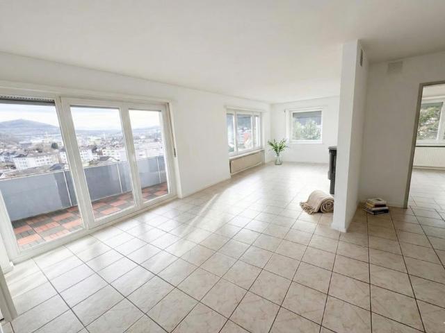 3.5 Zimmer, 90 m², 1. Stock