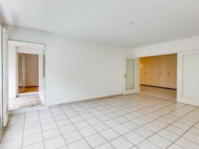 3.5 Zimmer, 90 m², 1. Stock