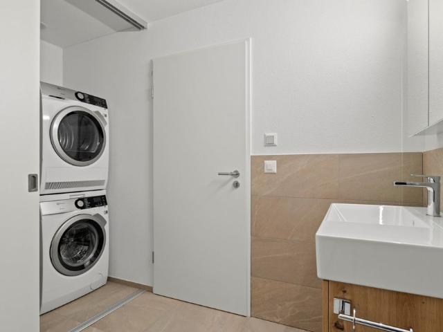 3.5 Zimmer, 90 m², 1. Stock