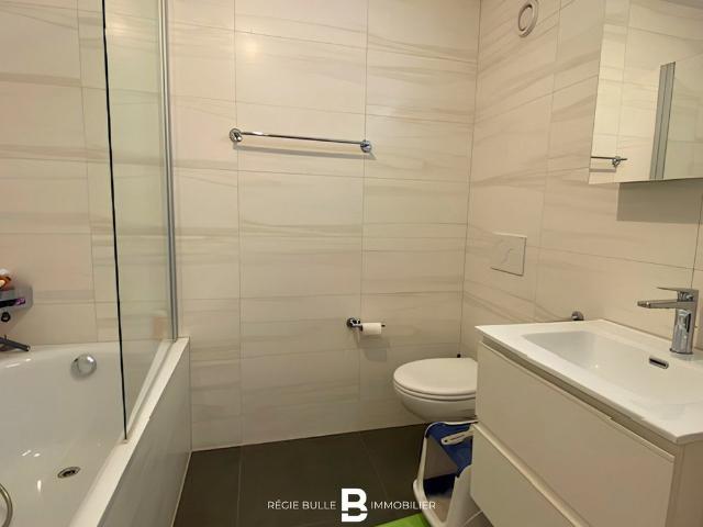3.5 Zimmer, 90 m², 1. Stock