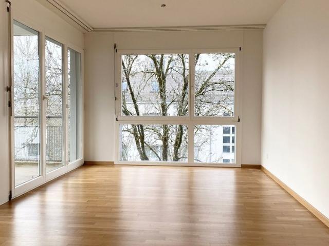 3.5 Zimmer, 90 m², 1. Stock