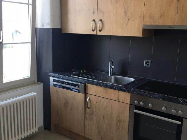 3.5 Zimmer, 90 m², 1. Stock