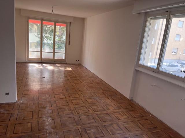 3.5 Zimmer, 90 m², 2. Stock