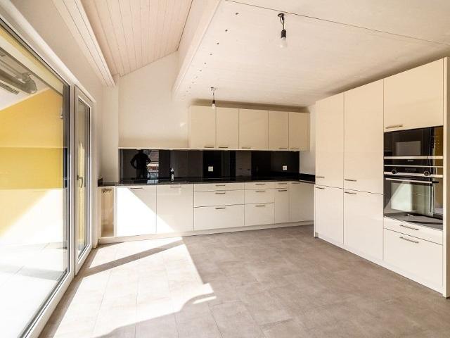 3.5 Zimmer, 90 m², 2. Stock