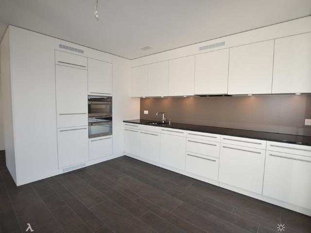 3.5 Zimmer, 90 m², 6. Stock