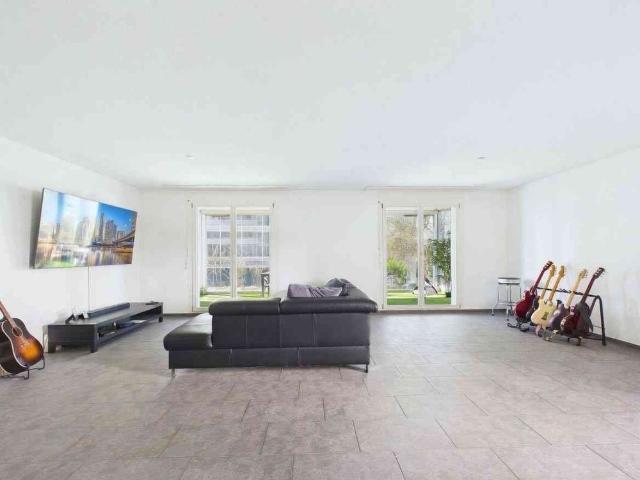 3.5 Zimmer, 92 m², EG