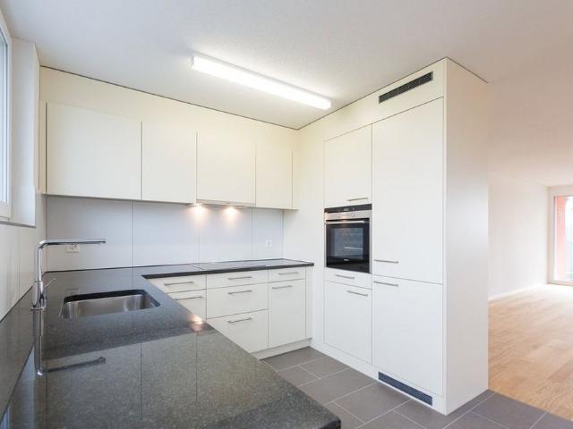 3.5 Zimmer, 93 m², 2. Stock