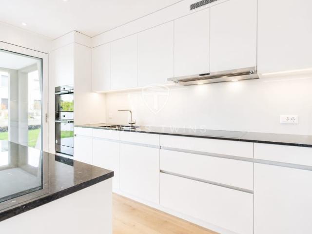 3.5 Zimmer, 93 m², EG