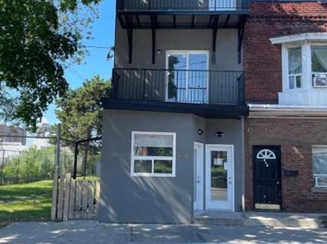 3 646 Lansdowne Avenue, Toronto, ON, M6H 3Y7 house for lease | Listing ID C13487 | Royal LePage
