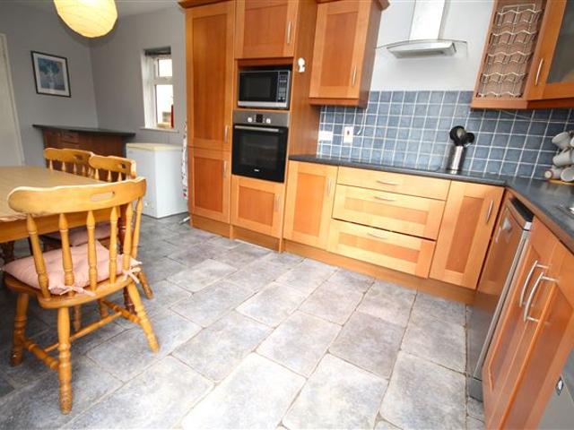 3,600 / month | Templeroan Way, Rathfarnham, Dublin 16 Conerney Estate Agents 5019 MyHome. Ie Lettings