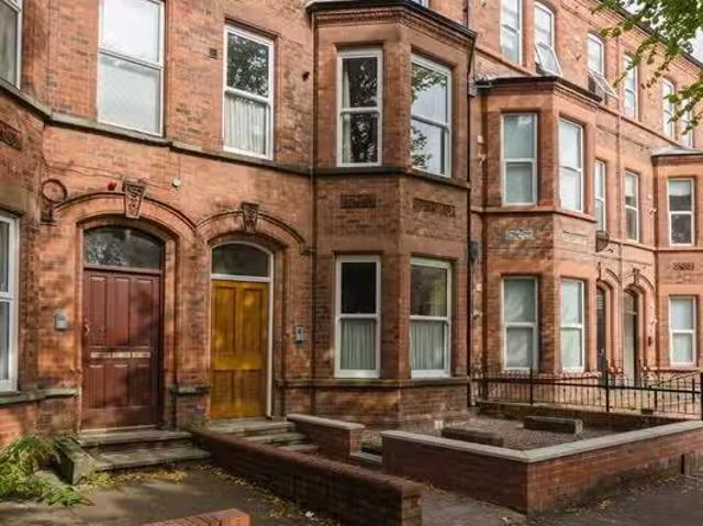 3, 76 Eglantine Avenue