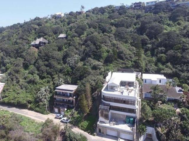 3 776 m² Land available in Umdloti Beach