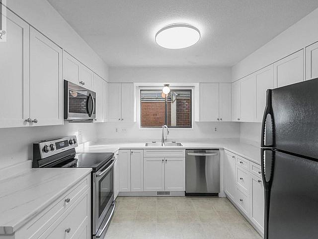 3 8551 Cook Road Richmond, British Columbia