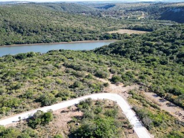3.8 ha Land available in Kwelera