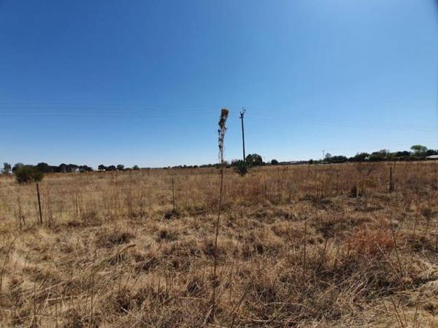 3.9 ha Land available in Groenvlei SH