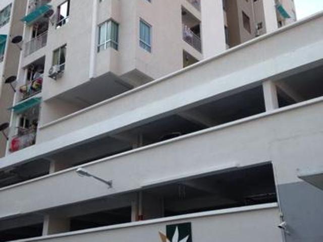 3Covered Carparks Damai Vista Jelutong 3Bedrooms 2Baths Renovated