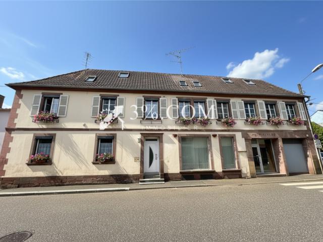 3%COM Très belle Maison avec local professionnel indépendant