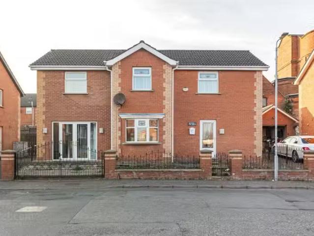 3a Canmore Street