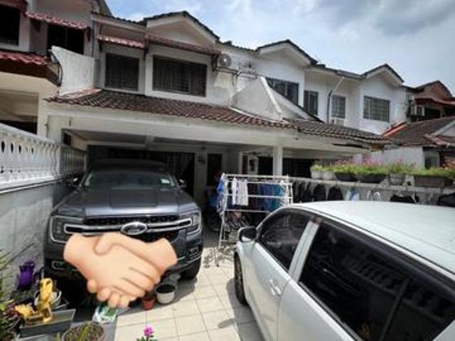 3B2B Double Storey Terrace near Puchong