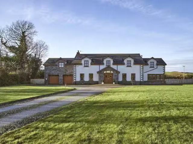 3b Blackabbey Road
