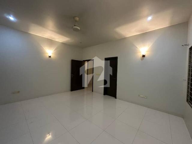 3b dd 1600sq feet flat for sale