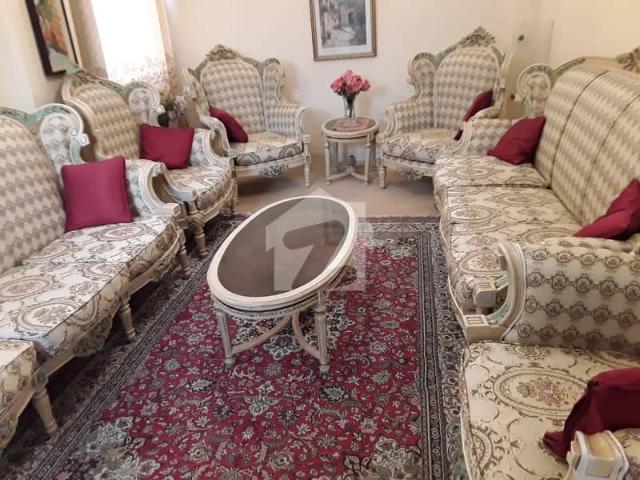 3bed dd penthouse fully furnished available on rent for short and long term basis