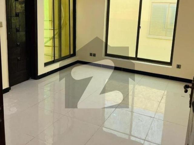 3Bed DDL 125 Sq Yard Villa FOR SALE At Precicnt 11B All Amenities Nearby Heighted Location Investor Rates Bahria Town Precinct 11 B