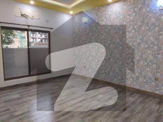 3Bed DDL 125 Sq Yard Villa FOR SALE At Precicnt 10B All Amenities Nearby Heighted Location Investor Rates Bahria Town Precinct 10 B