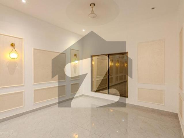 3Bed DDL 125sq yd Villa FOR SALE at ALI BLOCK All amenities nearby including MOSQUE, General Store & Parks Bahria Town Ali Block