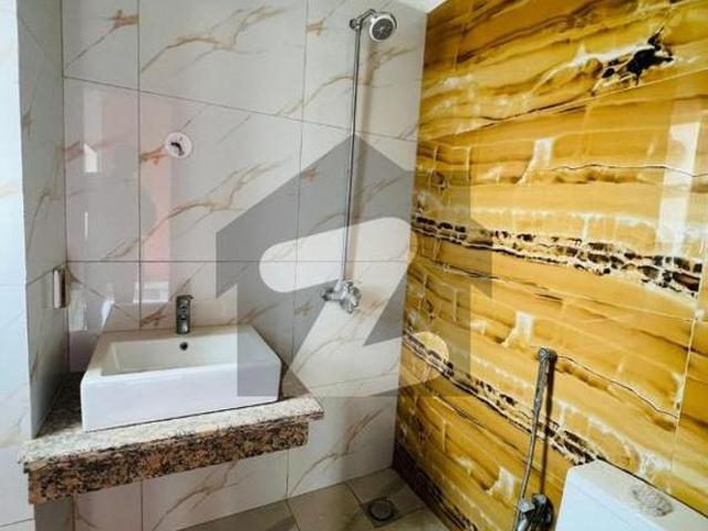 3Bed DDL 125sq yd Villa FOR SALE at ALI BLOCK All amenities nearby including MOSQUE, General Store & Parks Bahria Town Ali Block