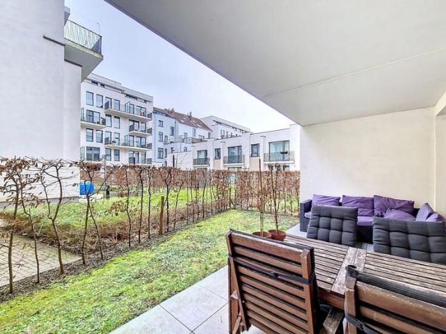 3bed garden apartment in the heart of a private island!