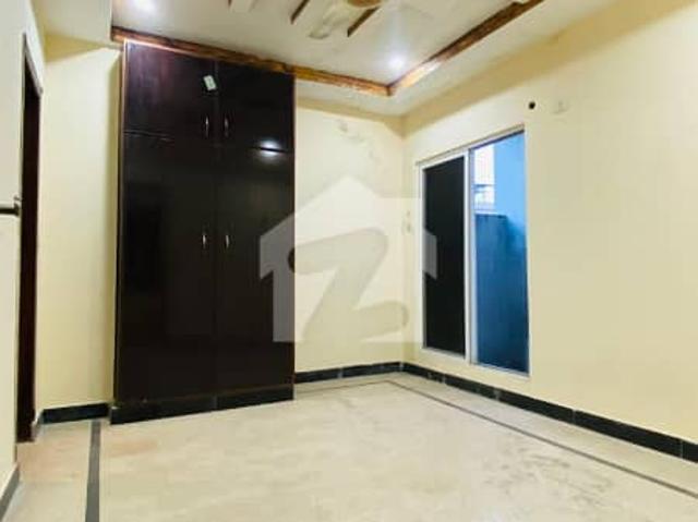 3bedrooms Unfurnished Appartment Available for rent in E11 4