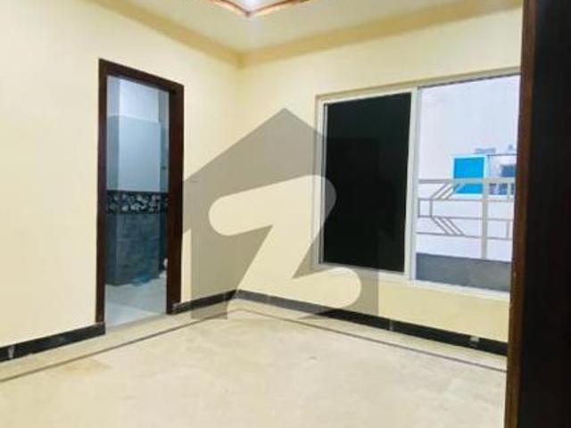 3bedrooms Unfurnished Appartment Available for rent in E11 4 E 11/4