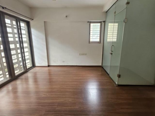 3bhk Garden Flat For Rent 3 Bedroom 1550 Sq. Ft. Apartment in Baner Pune Listing ID: #9704