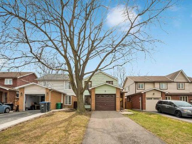 3BR 2WR Detached in Brampton near Kennedy Rd And Sandalwood Pky