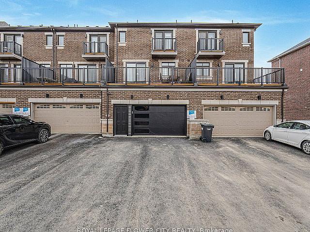 3br 5wr Att/row/twn. In Caledon Near Mayfield & Mclaughlin