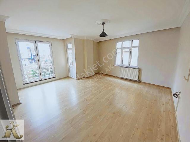 3k Emlak'tan Gazi Mahsatılık 100m2 Çift Balkonlu Ara Kat Daire