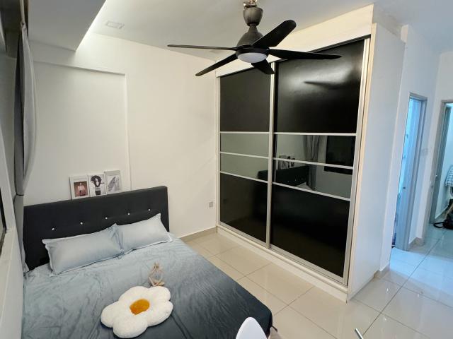 [3mins walk MRT Female Master Room] at One Damansara Condo, Damansara Damai MRT Bandar Utama Petaling Jaya TTDI