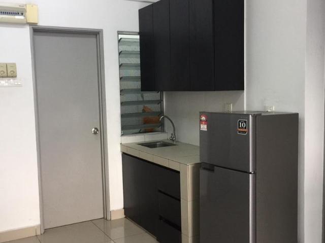 3mins walk to Segi & MRT KD, 1 Station to #DataranSunway, 3 Station to #OneUtama @ Casa Residenza