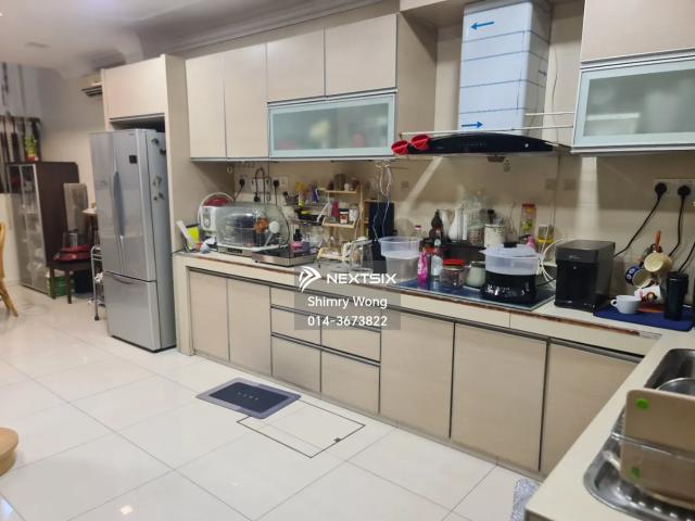 3sty Bungalow with lift Gated and Guarded