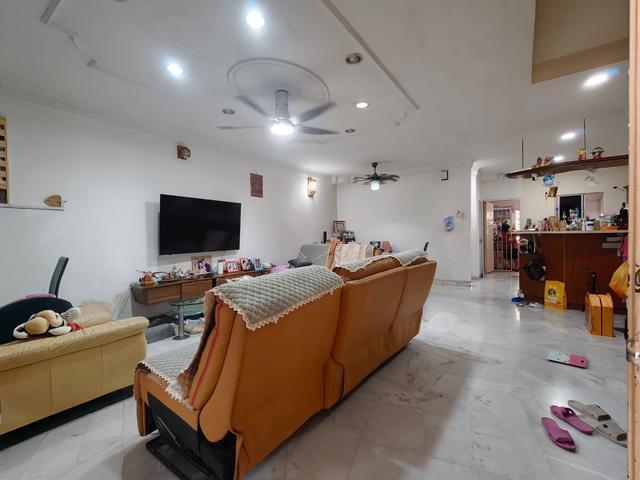 3sty terrace Taman Putri Jaya Batu 9 Cheras Freehold Very Cheap