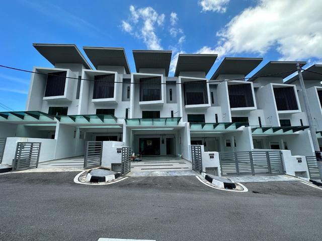 3STerrece Corner At Teluk Kumbar Bayan Lepas