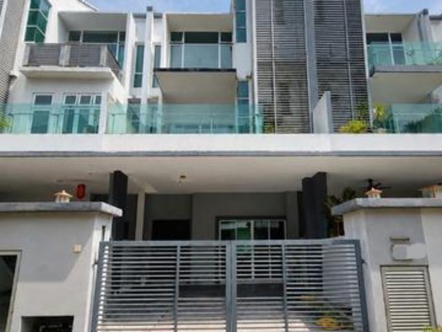 3Storey Superlink Dolomite Templer 5R5B Gated Guarded